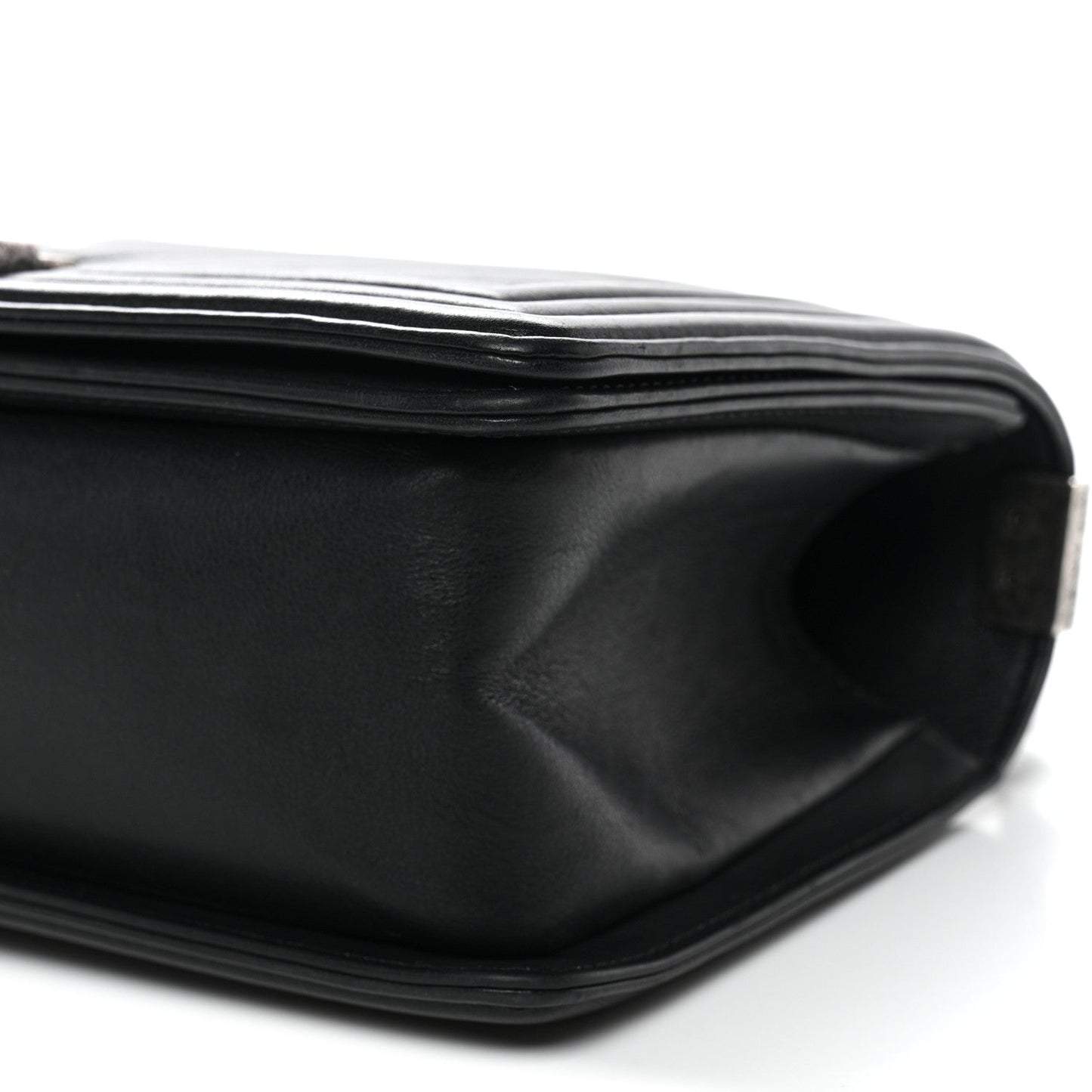 Lambskin Chevron Quilted Medium Boy Flap Black